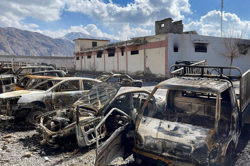 Çölde üç günlük kanlı çatışma: Ordu kasabayı geri aldı, 58 kişi öldü - Resim : 2