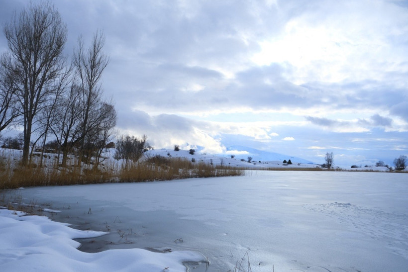 Ardos G&ouml;l&uuml;'nde kartpostallık g&ouml;r&uuml;nt&uuml;ler - Resim : 3