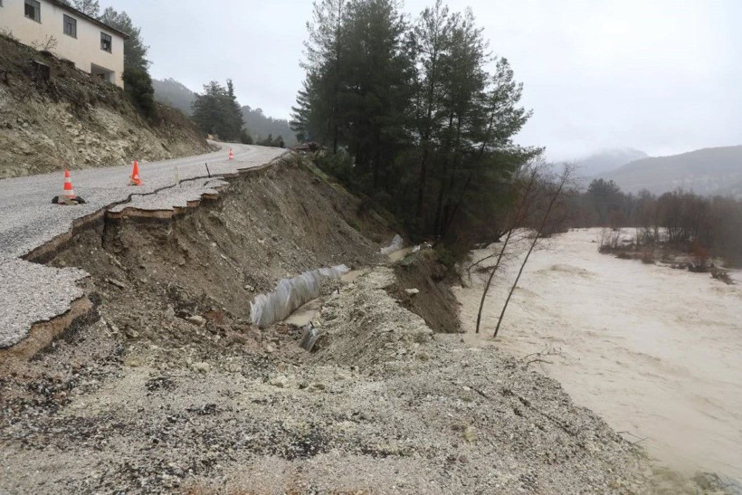 Önce kuraklık vurdu, şimdi de sağanak - Resim: 21