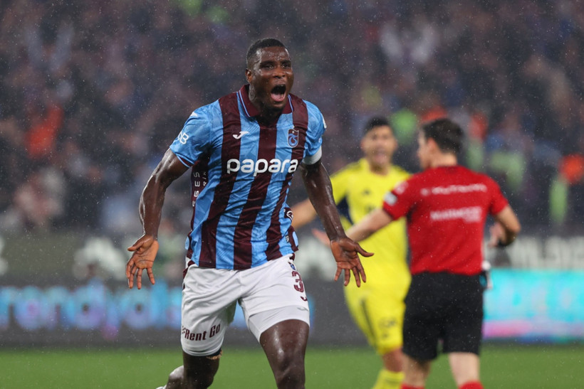 Fenerbahçe, Trabzonspor'a 'TAK'ılmadı: Rotayı zirveye kırdı: 2-3 - Resim : 2