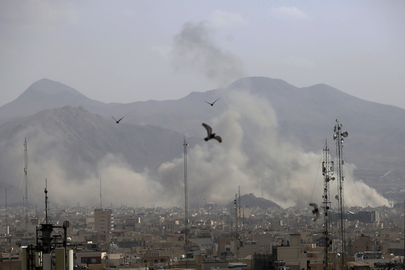 ABD ve İsrail İran'ın vurdu, Orta Doğu'da gerilim tırmanıyor - Resim : 2