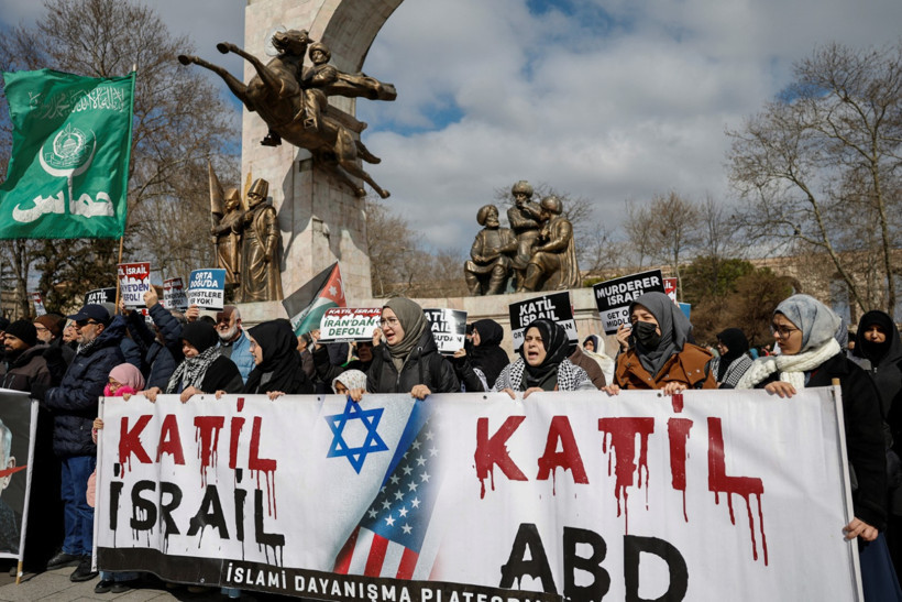 Ankara, Batman ve Van’da ABD ve İsrail’in İran saldırılarına protesto - Resim : 1