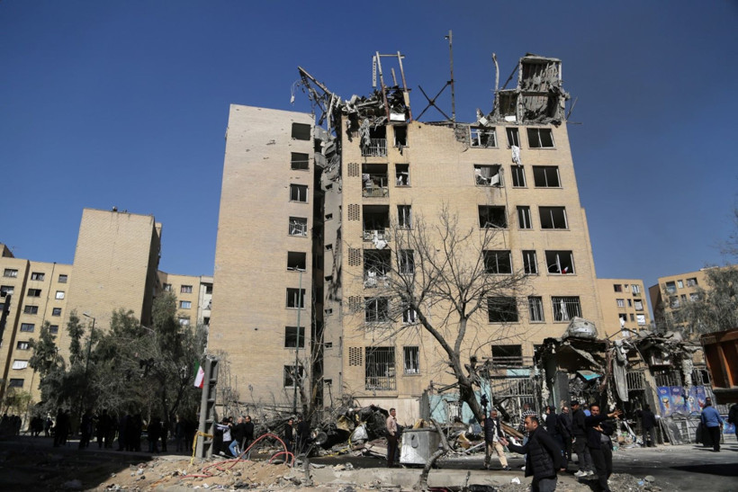 Asker ailelerinin yaşadığı evlere füze yağdı - Resim: 24