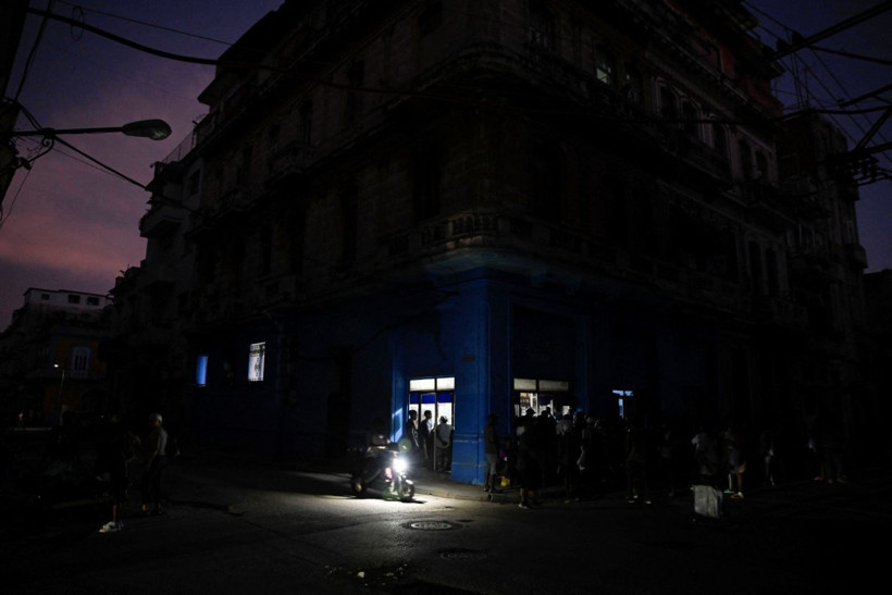 ABD'nin hedefindeki Küba karanlığa gömüldü - Resim: 3