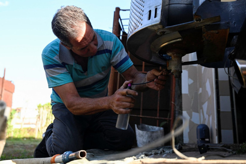 Petrol krizine çözüm: Aracını kömürle çalıştırdı! - Resim: 10
