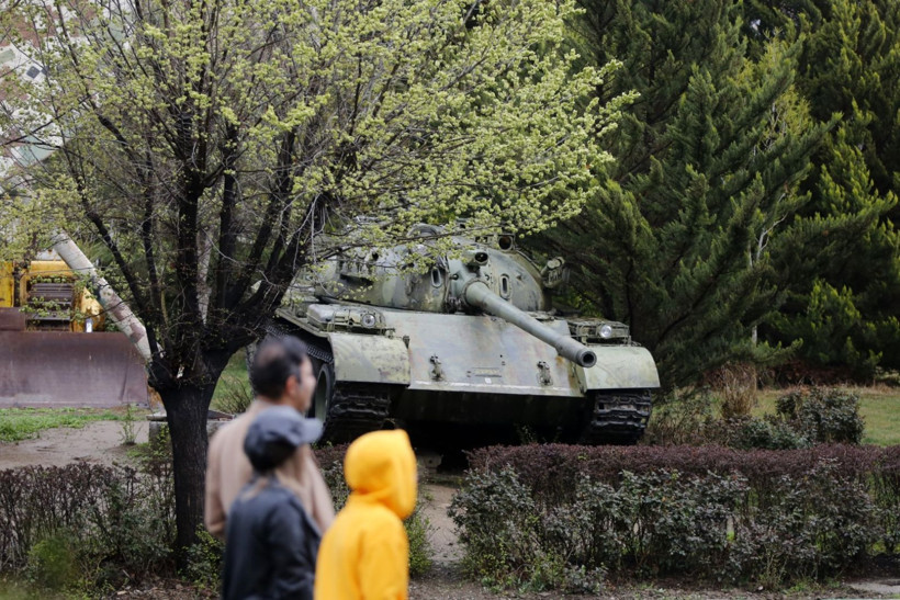 Tahran'ın göbeğinde füze şov - Resim: 18