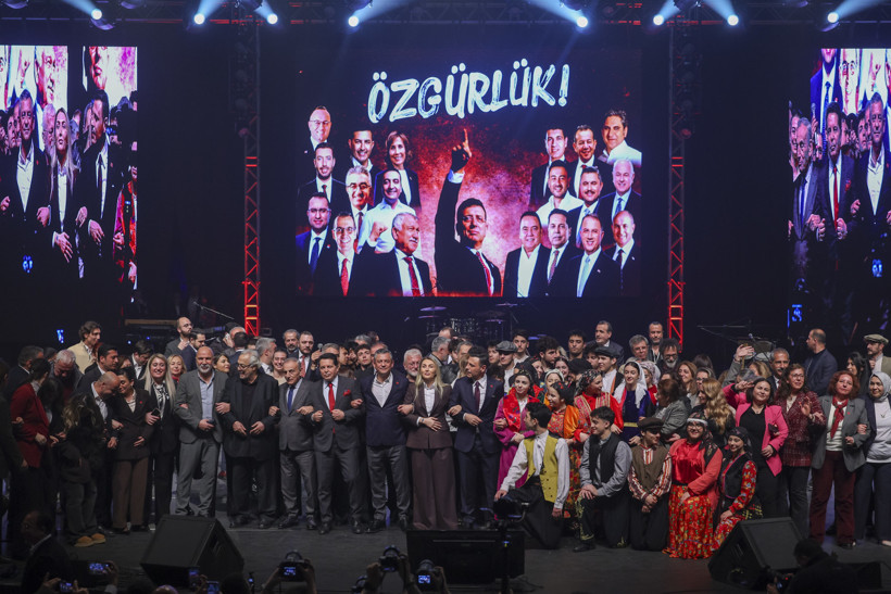 Özgür Özel: Ya hep birlikte başaracağız ya hepimiz perişan olacağız - Resim : 1