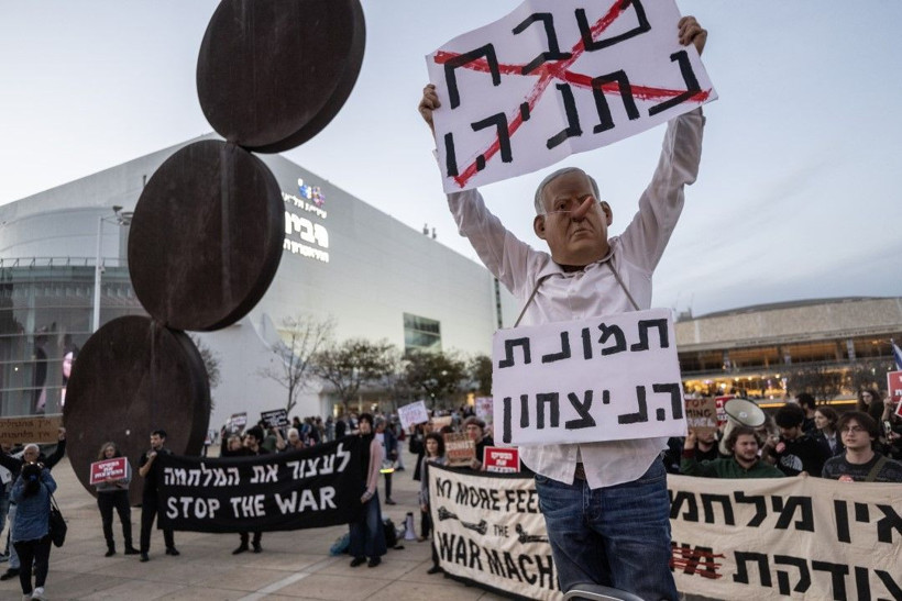 Tel Aviv karıştı: Polis eylemcileri güç kullanarak dağıttı - Resim: 20