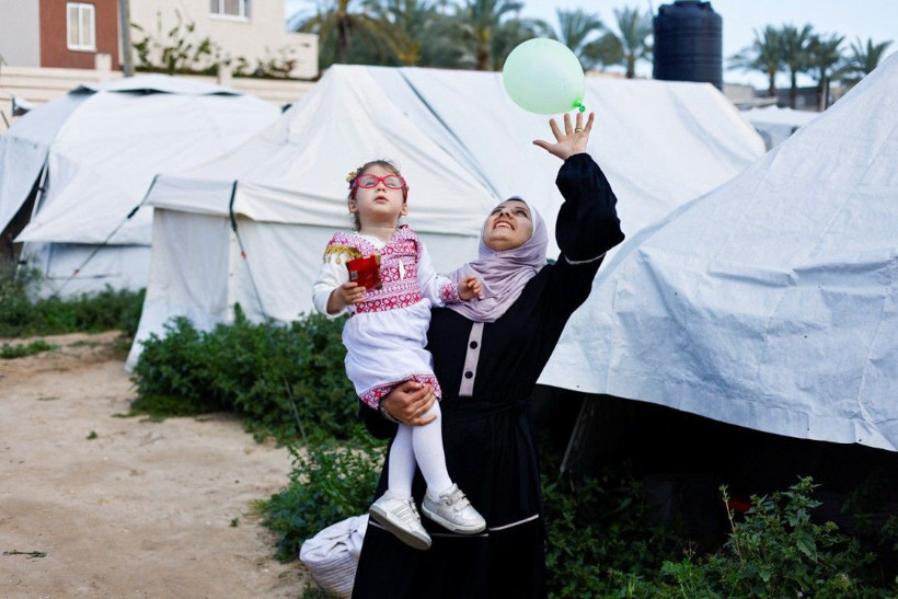 Herkesi ağlatan kavuşma: Bebekler yıllar sonra aileleriyle ilk kez tanıştı - Resim: 5