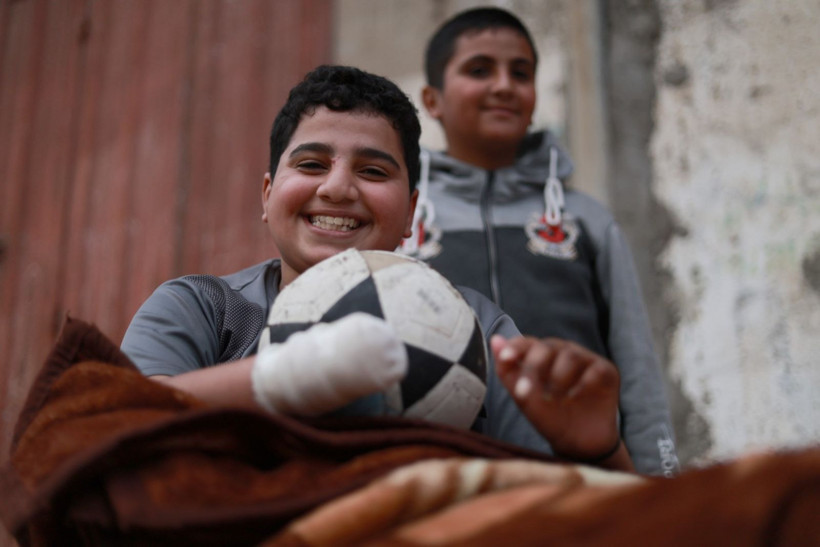 Futbol oynarken bulduğu mühimmatı eve götürdü, elini kaybetti - Resim: 2