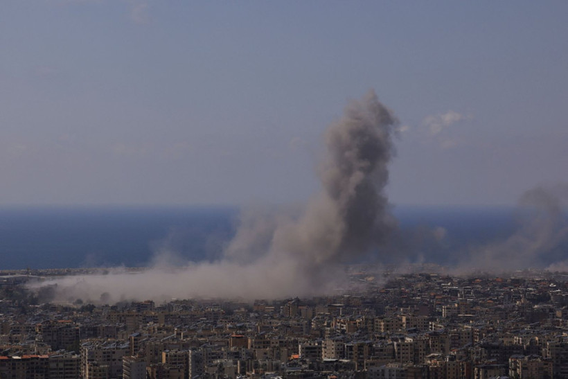 İsrail uçakları onlarca noktayı vurdu: Başkent duman altında - Resim: 17