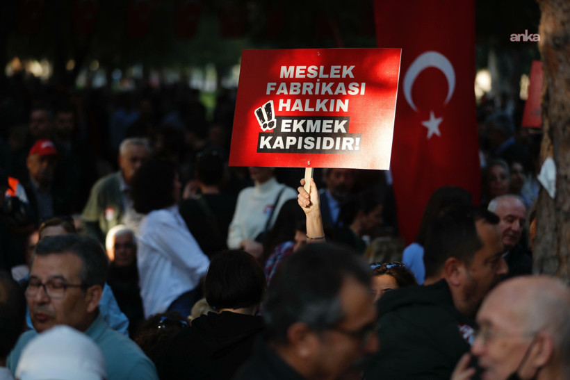 Cemil Tugay: İzmir'i yenemeyeceksiniz! O binaya gireceğim - Resim : 7