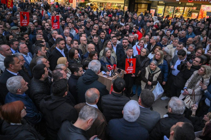CHP’lilerden Ankara’da gözaltı protestosu - Resim: 7