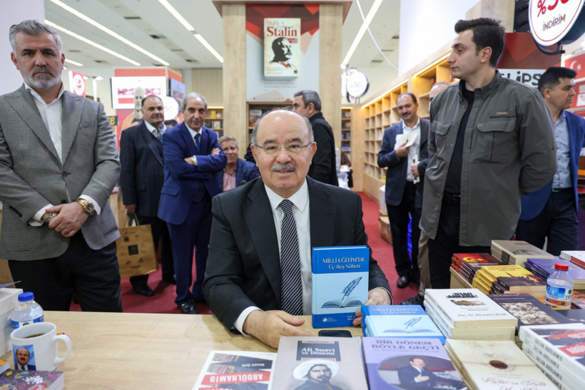 Ankara'da kitap buluşması: Fuar kapılarını açtı - Resim : 3