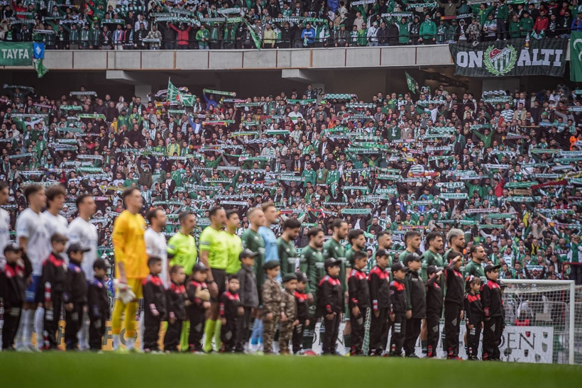 35 bin Bursasporlu bir şehri fethetti: Böyle deplasman görülmedi - Resim: 11