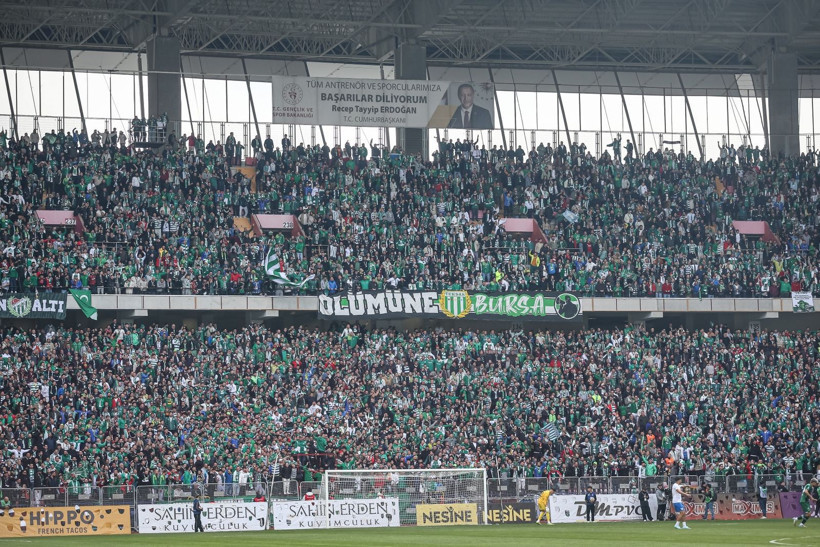 35 bin Bursasporlu bir şehri fethetti: Böyle deplasman görülmedi - Resim: 27