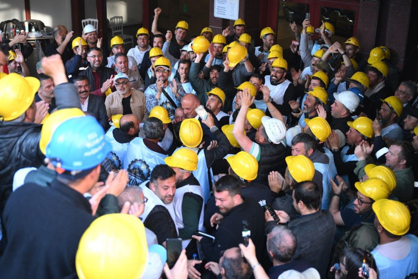 Direnen madenciler kazandı! İşçilerden sevinç gösterisi - Resim: 15