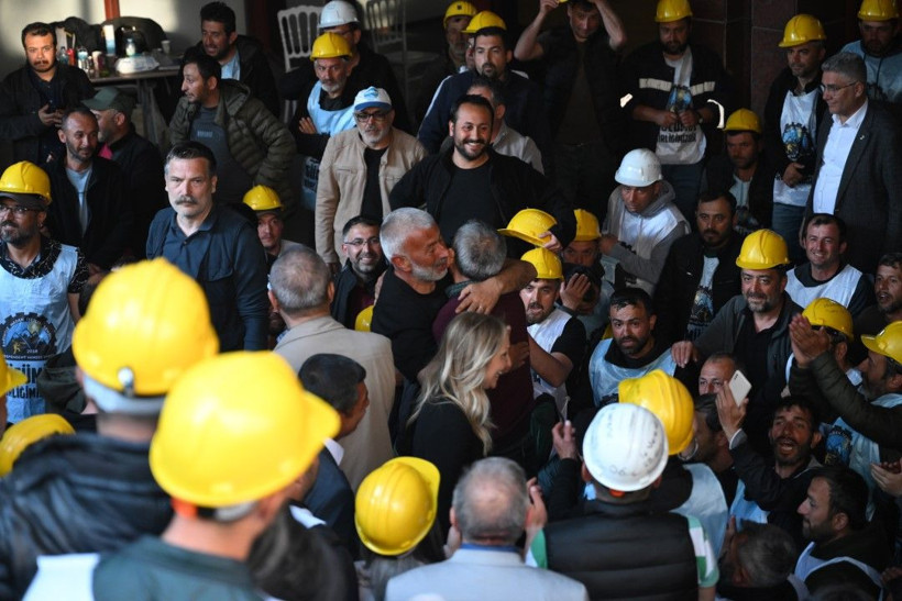 Direnen madenciler kazandı! İşçilerden sevinç gösterisi - Resim: 20