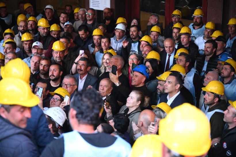 Direnen madenciler kazandı! İşçilerden sevinç gösterisi - Resim: 25