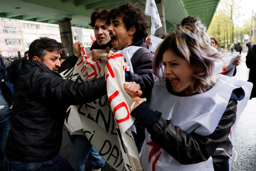 Taksim'e 1 Mayıs ablukası: Gözaltılar var - Resim : 1