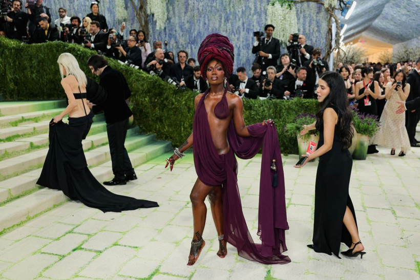 Met Gala 2026'da şıklık yarışı: Tarzlarını görenler inanamadı - Resim: 21