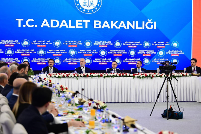 Akın G&uuml;rlek a&ccedil;ıkladı: Konkordato d&uuml;zenlemesi geliyor - Resim : 1