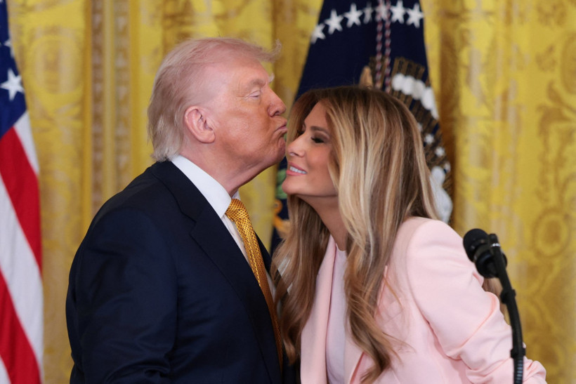 First Lady'nin Trump'la ilgili sözleri herkesi kahkahaya boğdu, kendileri bile güldü - Resim : 1