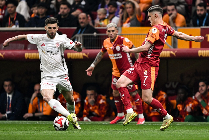 Galatasaray 26. kez şampiyon: RAMS Park'ta 6 gollü maçta kazandı: 4-2 - Resim : 3