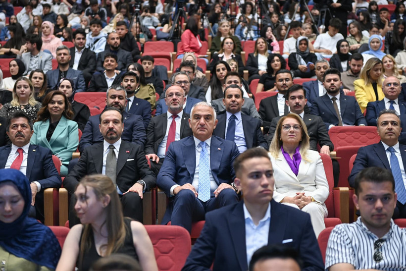 749. T&uuml;rk Dil Bayramı kutlandı: Eksiksiz anlatma g&uuml;c&uuml;ne sahip - Resim : 4