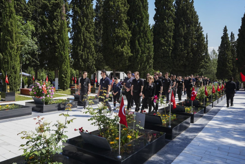 Soma'da 12'nci yıl anması - Resim: 8