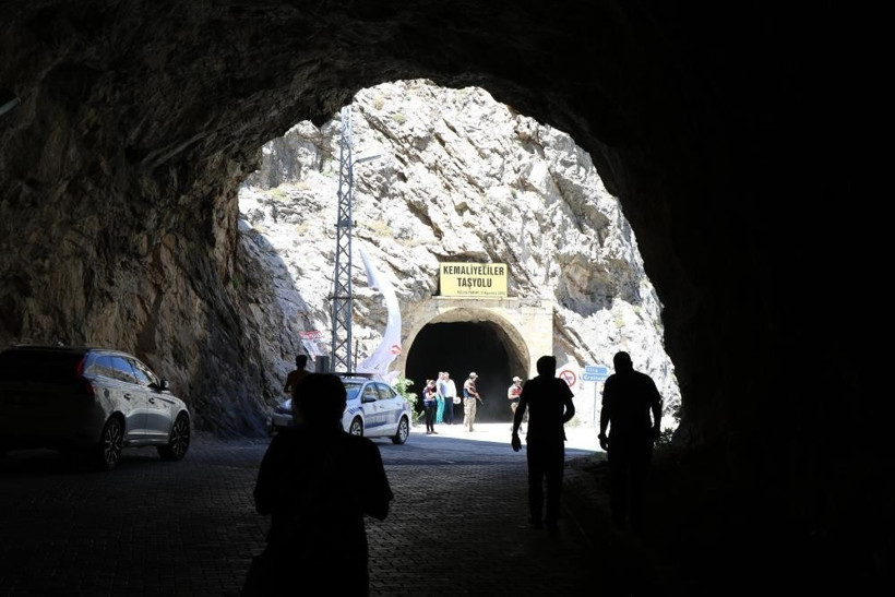 Dünyanın en zorları arasında: Erzincan’a bu yolu görmek için geliyor - Resim : 1