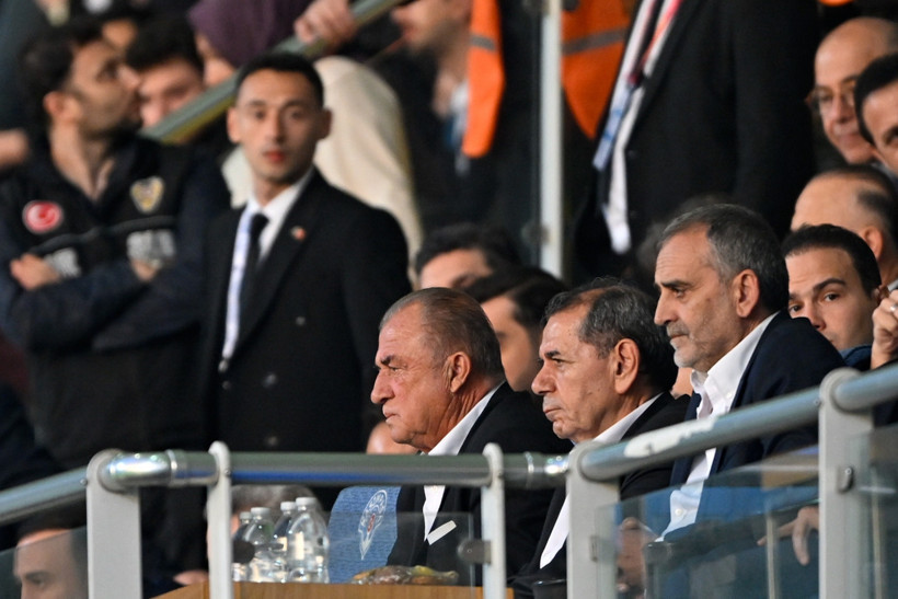 Galatasaray'da Sacha Boey '100' dedi: Fatih Terim tribünde - Resim : 2