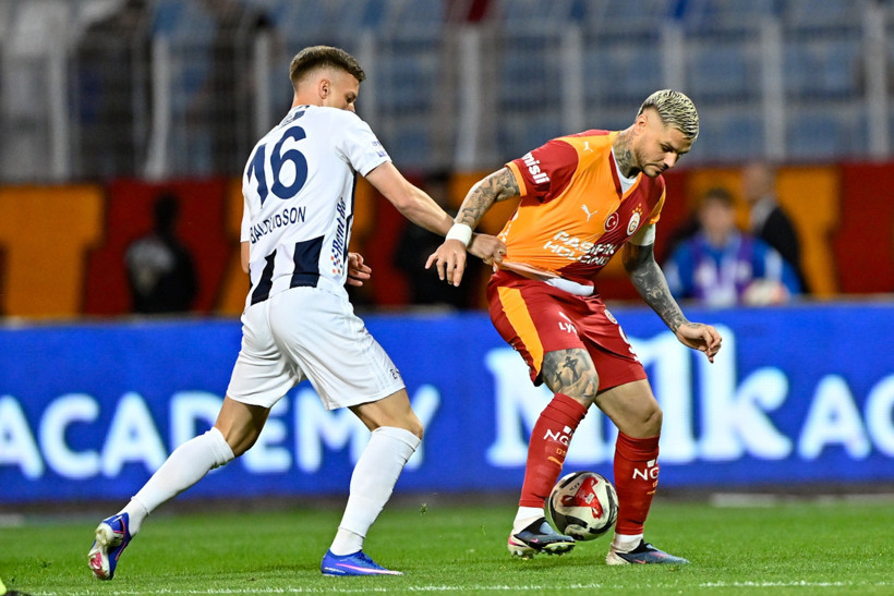 Galatasaray'da Sacha Boey '100' dedi: Fatih Terim tribünde - Resim : 1