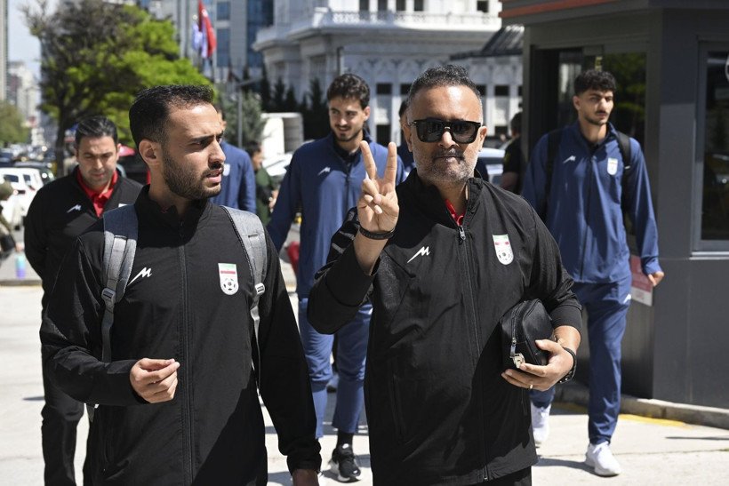 Trump 'güvenli değil' demişti, Ankara'da vize kuyruğuna girdiler! - Resim: 6