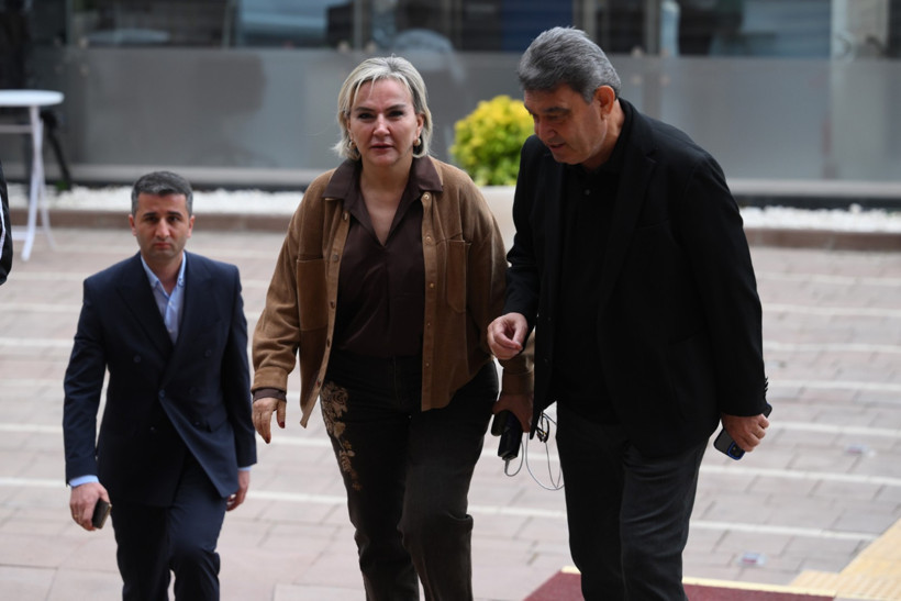 Özgür Özel, CHP Grup Başkanı seçildi: 27 vekil katılmadı - Resim : 4