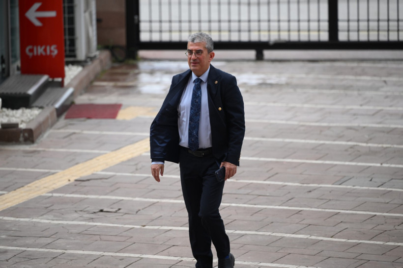 Özgür Özel, CHP Grup Başkanı seçildi: 27 vekil katılmadı - Resim : 5