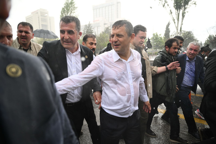Özgür Özel: Baba ocağını geri almak üzere çıkıyoruz - Resim : 2