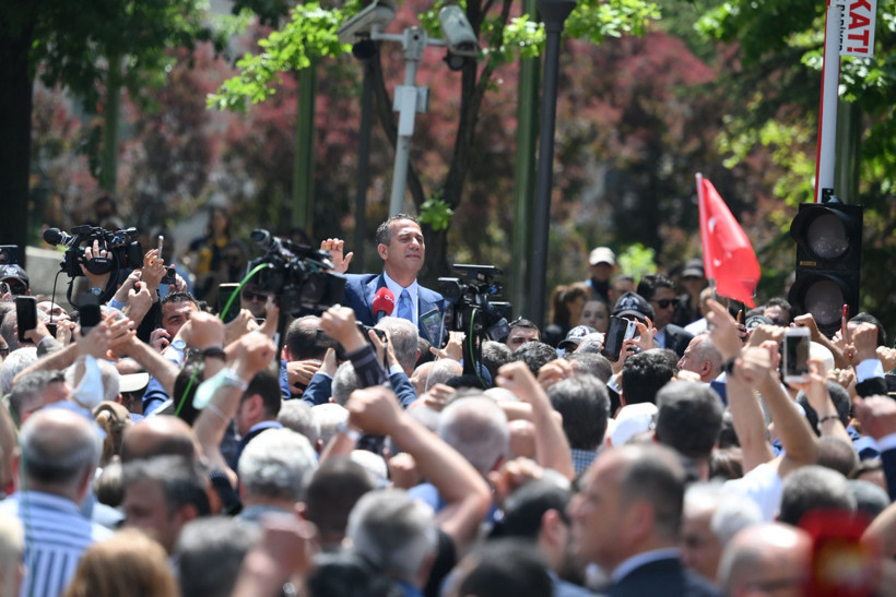 CHP Grup Toplantısı &ouml;ncesi Meclis'te ziyaret&ccedil;i yasağı - Resim : 3