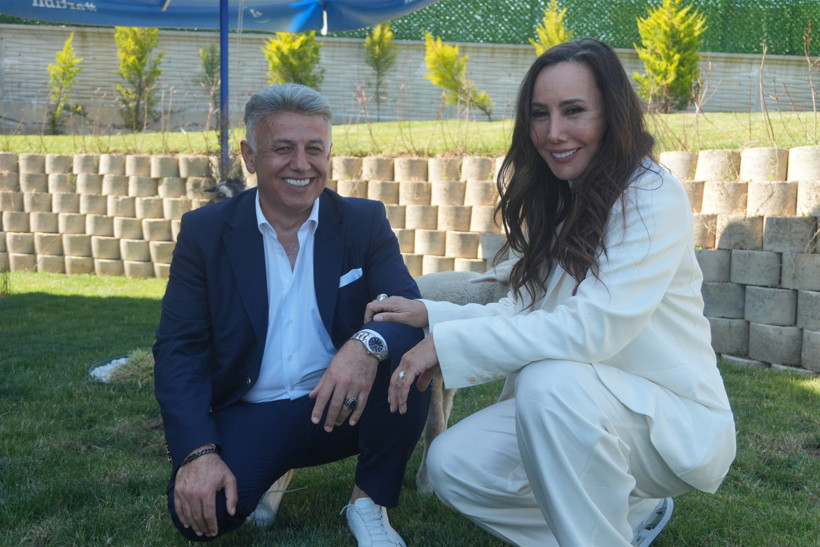 Asena’dan radikal karar: Oryantali bıraktı, çiftliğe yerleşti - Resim : 1