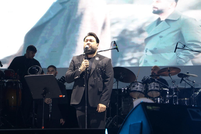 Tekirdağ Kiraz Festivali coşkulu sona erdi! Demet Akalın sahneyi salladı - Resim : 1