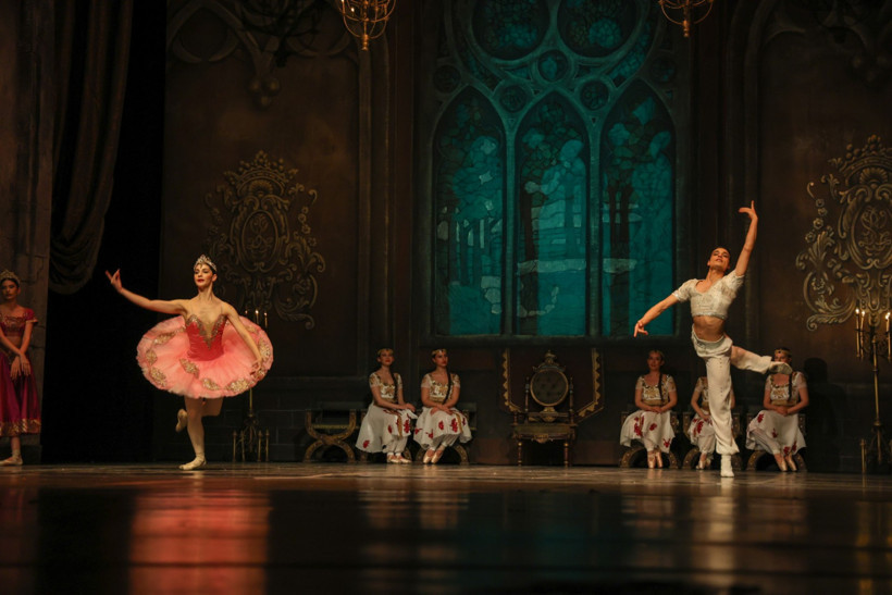 Konservatuarda erkek dansçı sıkıntısı - Resim : 3