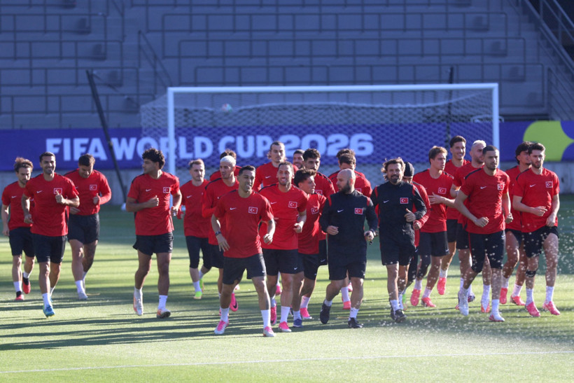 Montella'dan Paraguay hamlesi: 2 futbolcuyla özel görüşme - Resim : 1