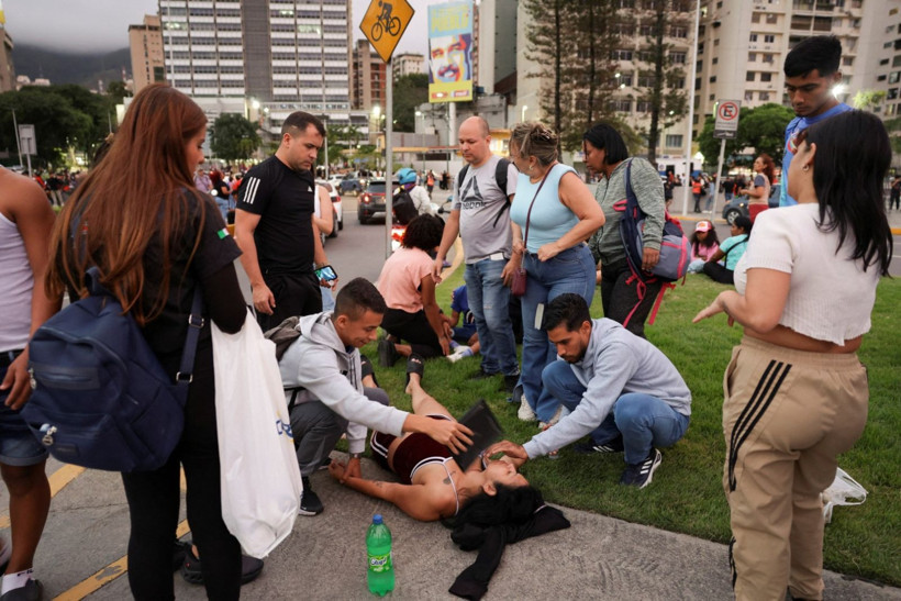 Venezuela art arda iki büyük depremle sarsıldı: Yıkımın boyutu böyle görüntülendi - Resim: 19