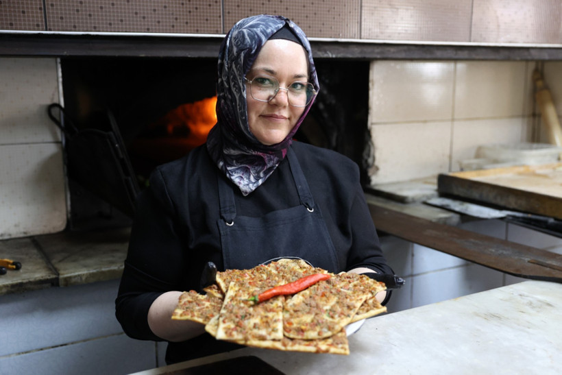 Usta krizine hamurla çözüm: Öğrenip lokantayı ayakta tuttu - Resim : 2