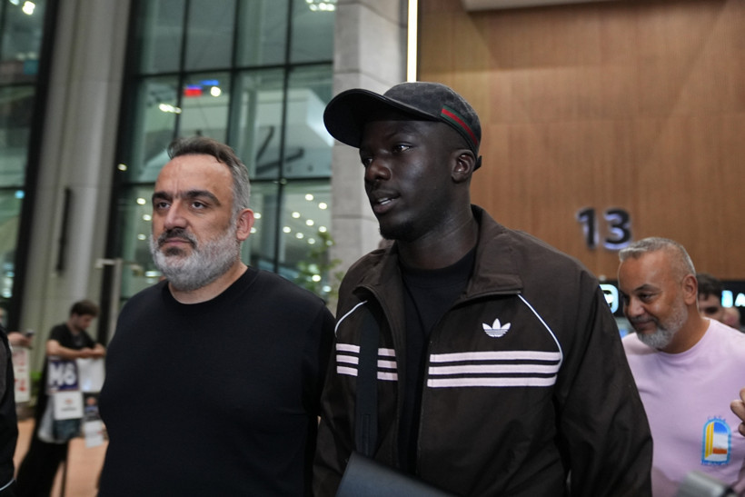 Beşiktaş'ın yeni transferi Kassoum Ouattara İstanbul'da - Resim : 1