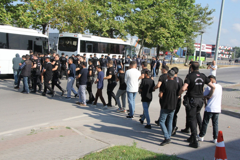 Bahis operasyonu: Onlarca kişi adliyeye sevk edildi - Resim : 1