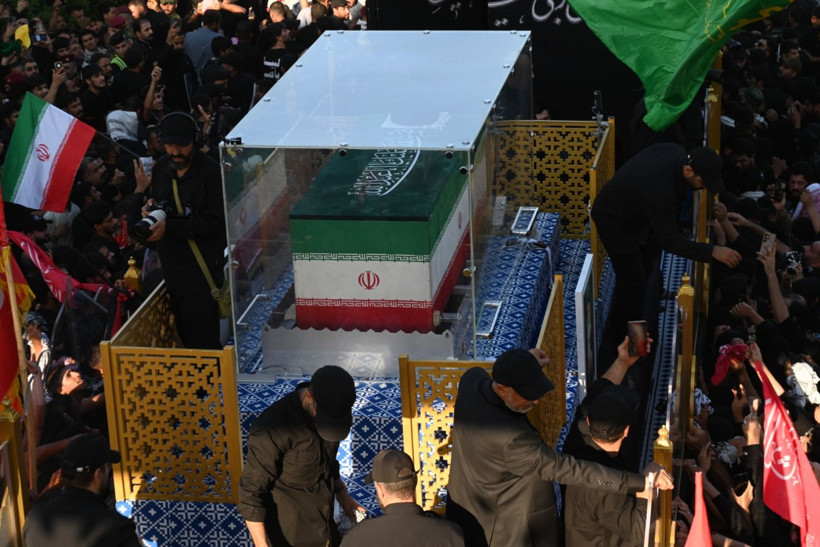 Hamaney'in cenazesi Irak'ta: Binlerce kişi meydanları doldurdu - Resim: 1