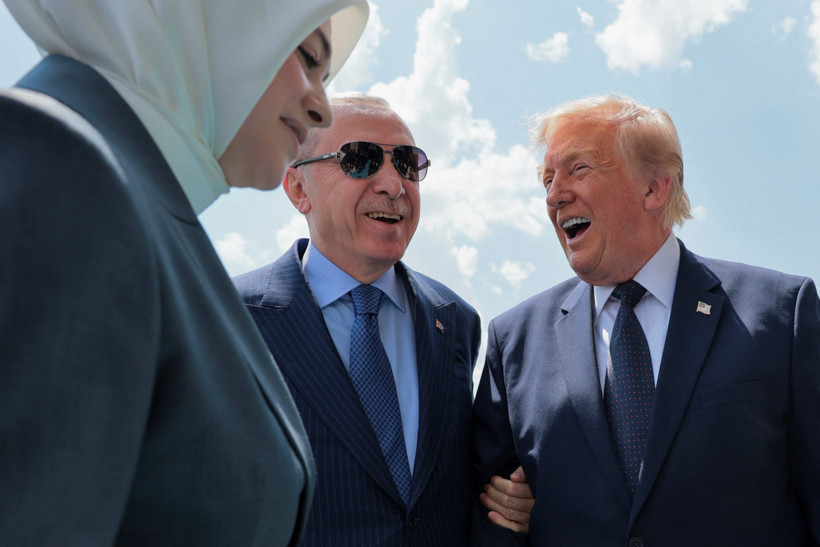 Ankara'daki NATO zirvesi, dünya basının manşetlerinde - Resim : 4