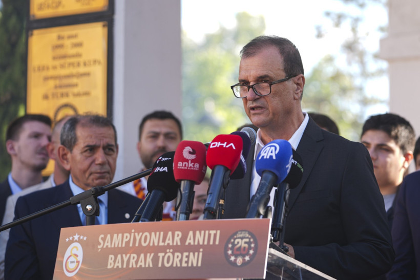 Dursun Özbek'ten transfer çağrısına cevap - Resim : 1