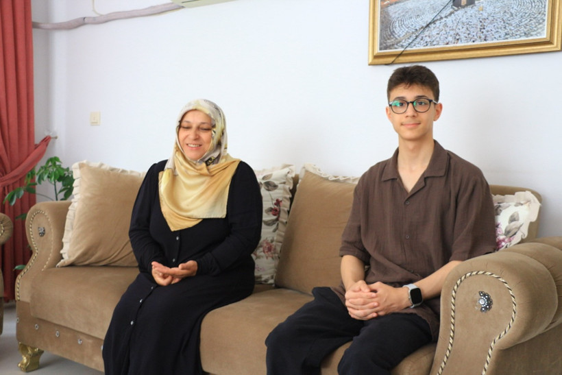LGS birincisi Berkay başarısının sırrını anlattı: Az ve öz çalıştım - Resim : 1